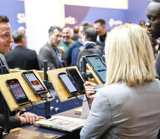 Die Hot Topics der EuroCIS 2024 lauten Customer Centricity, KI & Machine Learning, Payment, Connected Retail, Seamless Store und Smart Energy Management.&nbsp;