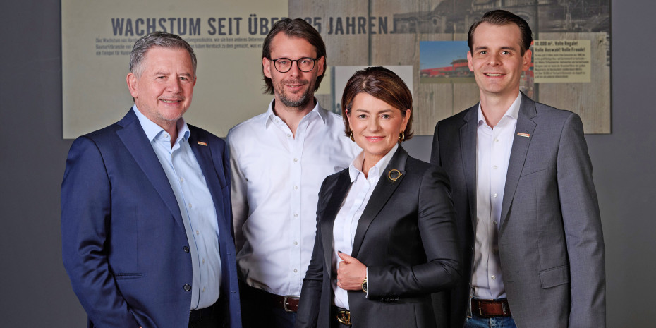 Der künftige Vorstand der Hornbach Management AG ab 1. November 2026 (v. l.): Erich Harsch, Jan Hornbach, &nbsp;Dr. Joanna Kowalska und Nils Hornbach.