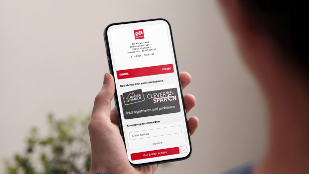 Der digitale Kassenbon verbindet bei Sonderpreis Baumarkt den Checkout mit gezielter Kundenansprache – zum Beispiel über Werbeflächen für die "Macher-Familie" oder die direkte Anmeldung zum Newsletter.