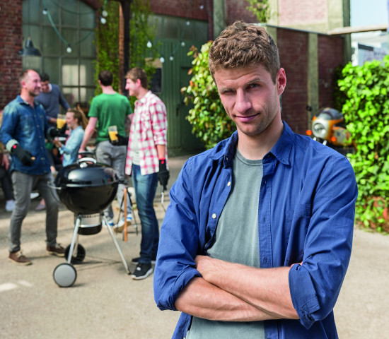 Ein Nachklapp mit dem Bayern-Spieler ergänzt den derzeit laufenden TV-Spot von Weber.