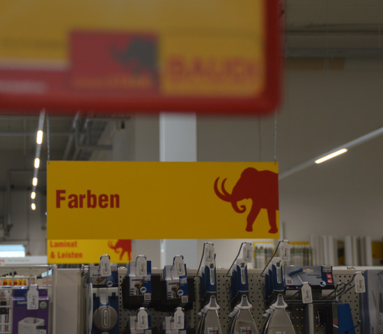 Farben ist eines der starken Sortimente von Baudi. Farben ist eines der starken Sortimente von Baudi.