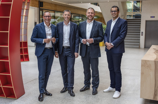 Die Egger-Gruppenleitung (v. l.): Thomas Leissing, Hannes Mitterweissacher, Frank Bölling und Michael Egger jun.