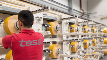 Tesa für klimaneutrale Produktion ausgezeichnet