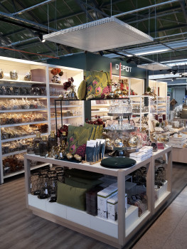 Mehr als 120 m² stehen für den Depot-Shop im Dehner-Blumenpark zur Verfügung.