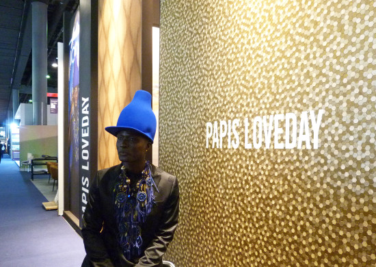 Papis Loveday war der Star des Messestands der Marburger Tapetenfabrik. Das Model war Ideengeber der aktuellen Kollektion.&nbsp;