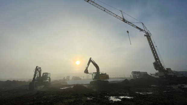 "Ein sehr emotionales Bild", wie der Geschäftsführer unterstrich, von der Baustelle in Zell am Moos. "Ein sehr emotionales Bild", wie der Geschäftsführer unterstrich, von der Baustelle in Zell am Moos.