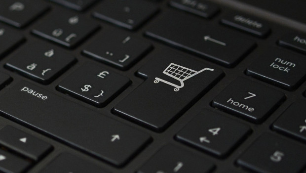 Verbraucherumfrage von "mydealz" zeigt: Jeder Fünfte spart bei Ausgaben im Einzelhandel. Verbraucherumfrage von "mydealz" zeigt: Jeder Fünfte spart bei Ausgaben im Einzelhandel.