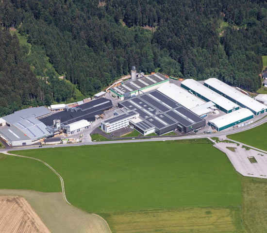 Die Fläche auf der einen Straßenseite ist bereits komplett bebaut. Künftig will das Unternehmen auch auf der anderen Seite weiterwachsen.&nbsp;