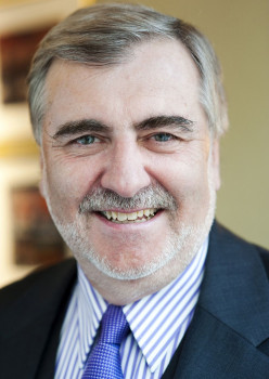 Michael Baumgardt steht für zwei Jahre an der Spitze der Arena. Michael Baumgardt steht für zwei Jahre an der Spitze der Arena.