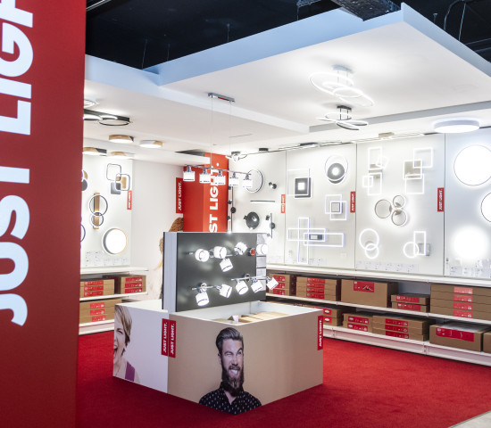 Das „täglich Brot“ für den Baumarkt bietet die Marke Just Light von Paul Neuhaus.&nbsp;