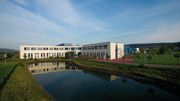 Das Familienunternehmen vertreibt Lösungen für individuelle Beleuchtung mit Energie sparender Technik im Haus, am Haus und im Garten.&nbsp;