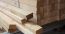 Holz-Spezialisten der Eurobaustoff über dem Branchenschnitt