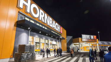 Hornbach liegt voll im Plan
