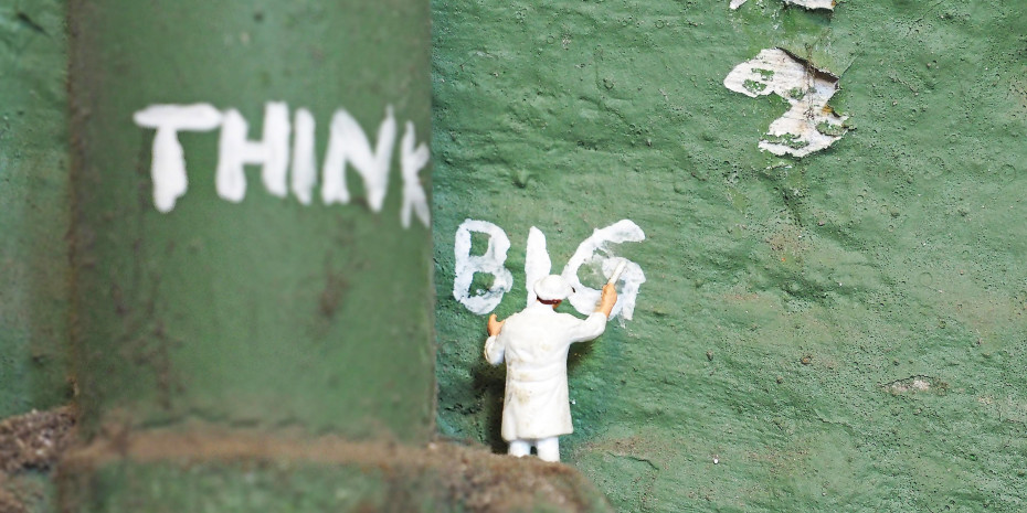 THINK BIG? Wirklich? Kai Kächelein fragt, wann das erste echte Kleinflächenformat in der deutschen DIY-Branche kommt. THINK BIG? Wirklich? Kai Kächelein fragt, wann das erste echte Kleinflächenformat in der deutschen DIY-Branche kommt.