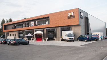 Heco weiht neues Logistikzentrum ein