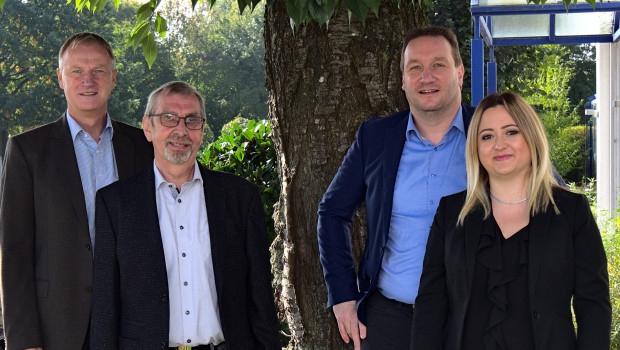 Die NBB verjüngt ihre Spitze (v. l.): Thomas Herzner (NBB-Geschäftsführer), der verabschiedete Horst Bradtmöller sowie "die Neuen" Dirk Mende und Julia Ganski.&nbsp;