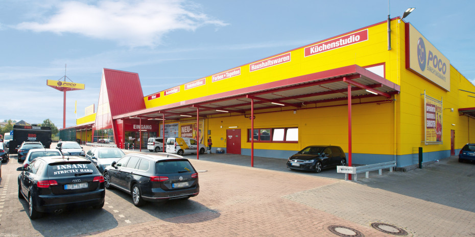 Poco, Stade, Außenansicht 