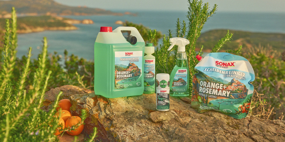 Die Duftrichtung „Orange + Rosemary“ findet sich in zahlreichen Produkten wie dem „Scheibenreiniger Gebrauchsfertig“ oder dem „Cockpitpfleger Matteffect“. Er soll Urlaubsgefühle wecken. Die Duftrichtung „Orange + Rosemary“ findet sich in zahlreichen Produkten wie dem „Scheibenreiniger Gebrauchsfertig“ oder dem „Cockpitpfleger Matteffect“. Er soll Urlaubsgefühle wecken.