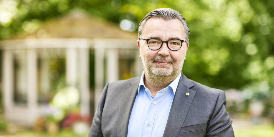 „Verantwortungsvolles und naturbewusstes Handeln ist keine abstrakte Idee, sondern die Einstellung jedes Einzelnen“, sagt Compo-CEO Stephan Engster. „Verantwortungsvolles und naturbewusstes Handeln ist keine abstrakte Idee, sondern die Einstellung jedes Einzelnen“, sagt Compo-CEO Stephan Engster.