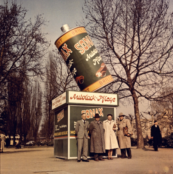 Auch schon in der Gründungszeit präsentierte sich die Marke in ihrem klassischen Rotton.&nbsp;