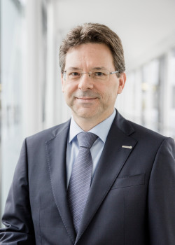 Jochen Ludwig hat nach knapp 15 Monaten Expert wieder verlassen. Jochen Ludwig hat nach knapp 15 Monaten Expert wieder verlassen.