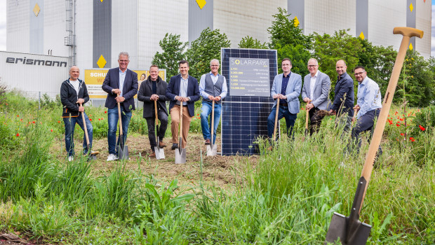 Spatenstich bei Erismann Tapeten für eine nachhaltigere und effektive Produktion.