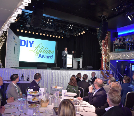 Geballte Aufmerksamkeit für Preisträger Hans-Jürgen Herr.