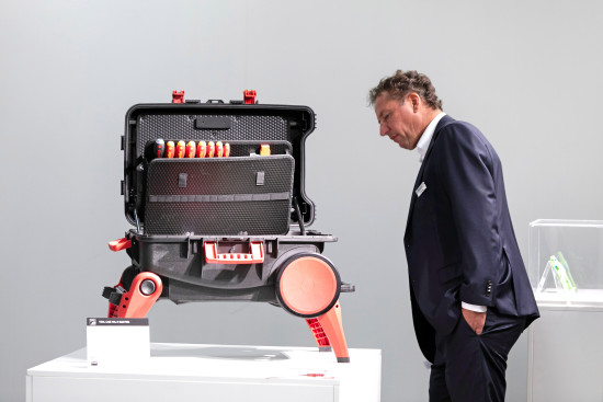 Auch in diesem Jahr werden wieder die für den Eisen-Award nominierten Produkte auf einer Sonderfläche zwischen den Hallen gezeigt. Auch in diesem Jahr werden wieder die für den Eisen-Award nominierten Produkte auf einer Sonderfläche zwischen den Hallen gezeigt.