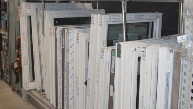 Fenster gehören fest ins Baumarktsortiment.