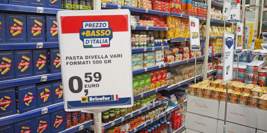 Ebenfalls ungewöhnlich im Baumarkt: Gebäck und – natürlich italienische – Teigwaren.