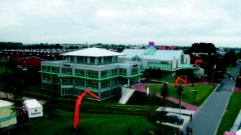 Raumgreifende Visionen Raumgreifende Visionen