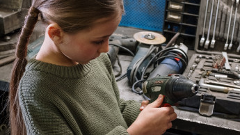 Plattform iFixit animiert zum Selbermachen