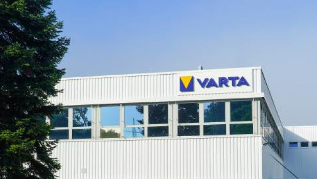 Das Unternehmen will das Geld unter anderem für den Aufbau von Produktionskapazitäten nutzen.&nbsp;