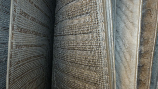 Lediglich bei kleineren Synthetik-Teppichen gab es ein Umsatzplus. Lediglich bei kleineren Synthetik-Teppichen gab es ein Umsatzplus.