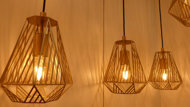 Die Leuchtenhersteller präsentieren im kommenden Frühjahr wieder Trends und neue Konzepte. Die Leuchtenhersteller präsentieren im kommenden Frühjahr wieder Trends und neue Konzepte.