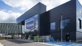 Wickes nimmt im zweiten Quartal Fahrt auf
