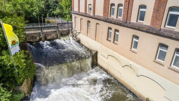 Neudorff setzt unter anderem auf eigene Stromproduktion aus Wasserkraft.