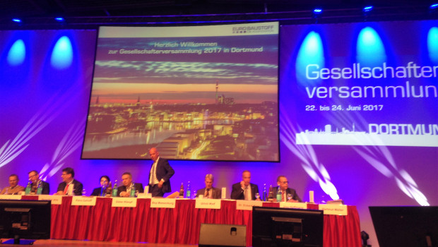 Auf der Gesellschafterversammlung der Eurobaustoff heute in Dortmund sind 90,5 Prozent des Kapitals vertreten.