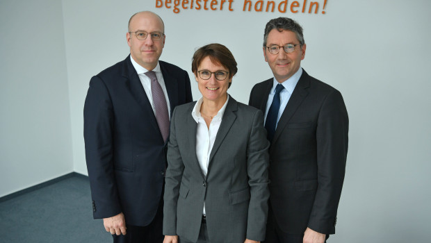Da waren's nur noch drei: Den EK-Vorstand bilden jetzt der Vorsitzende Franz-Josef Hasebrink (r.) sowie Martin Richrath und Susanne Sorg. Da waren's nur noch drei: Den EK-Vorstand bilden jetzt der Vorsitzende Franz-Josef Hasebrink (r.) sowie Martin Richrath und Susanne Sorg.