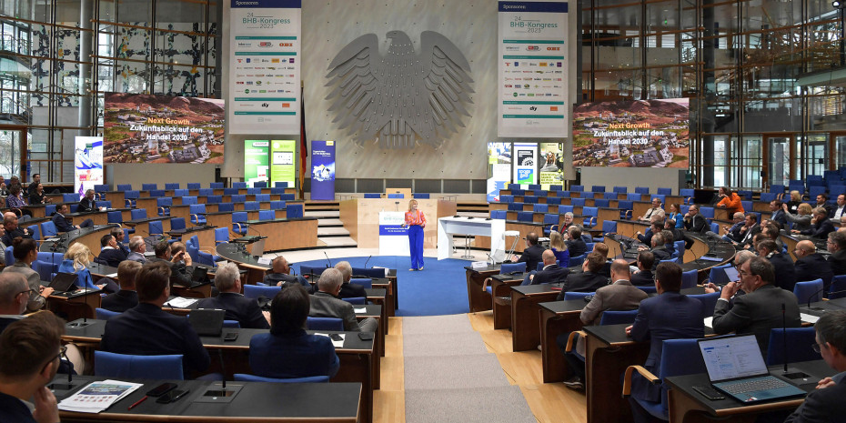 Schon auf dem BHB-Kongress 2023 hat Theresa Schleicher über die Zukunft des Handels gesprochen.&nbsp;