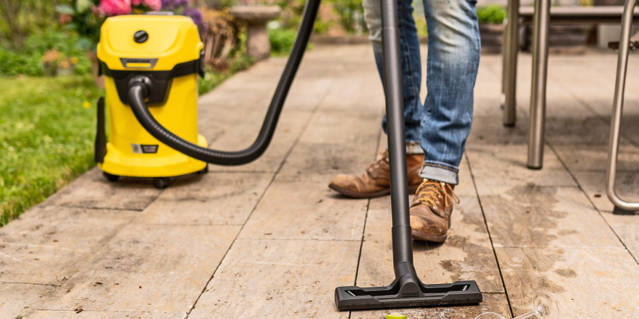 Der Sauger nimmt trockenen ebenso wie feuchten Schmutz auf. &nbsp;&nbsp;