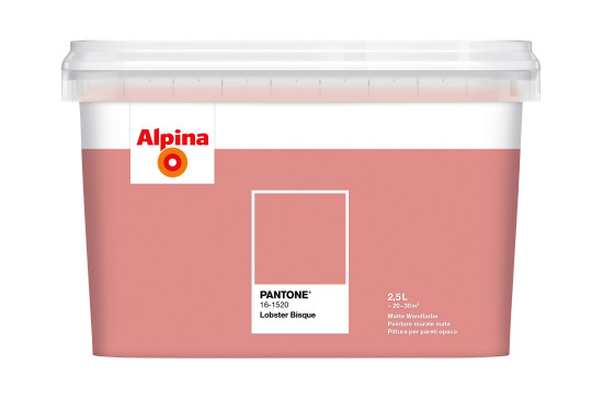 Alpina und Pantone setzen auf ein auffallendes Verpackungsdesign: transparentes, eckiges Gebinde im Pantone-Stil mit sofort erkennbarem Farbton – hier Pantone 16-1520 Lobster Bisque.