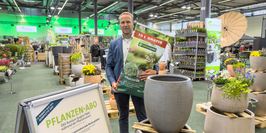 Christoph Berlenfeld, Teamleiter Garten und Technik, betonte die Relevanz des Gartensortiments.