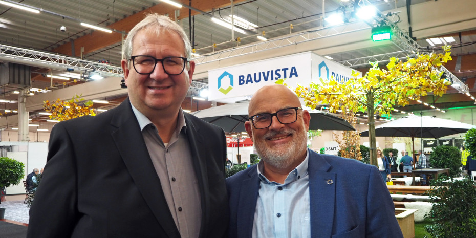 Die Bauvista-Geschäftsführer Jörg Kronenberg (l.) und Johannes Häringslack haben sich auf dem Handelsforum zufrieden mit der Entwicklung der Kooperation geäußert. Die Bauvista-Geschäftsführer Jörg Kronenberg (l.) und Johannes Häringslack haben sich auf dem Handelsforum zufrieden mit der Entwicklung der Kooperation geäußert.