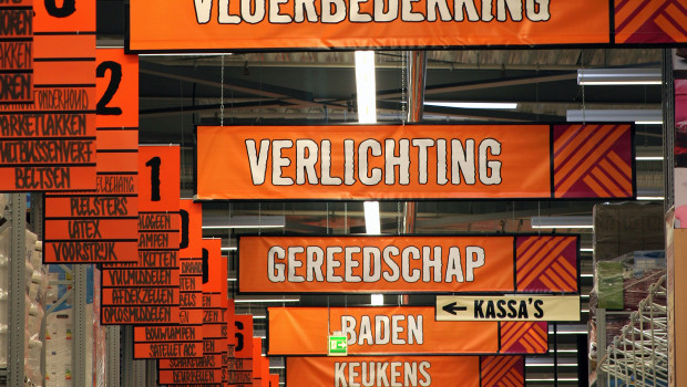 Der Anteil der ausländischen Hornbach-Märkte am Gesamtumsatz ist auf 42,2 Prozent gestiegen. Der Anteil der ausländischen Hornbach-Märkte am Gesamtumsatz ist auf 42,2 Prozent gestiegen.