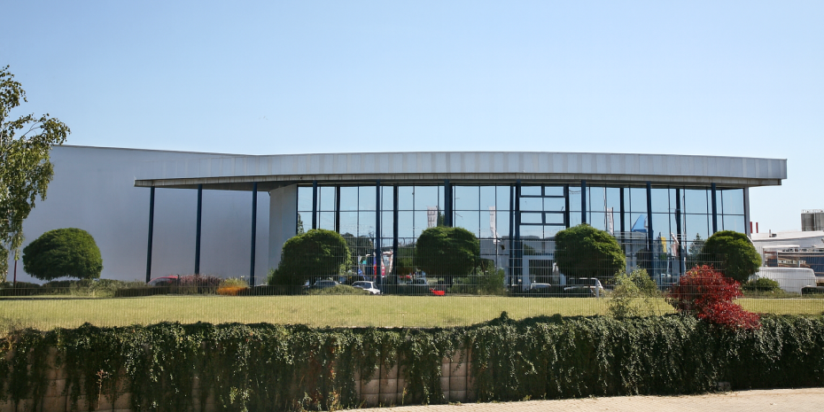 Der Unternehmensverbund Lalee OHG hat seinen Sitz im nordrhein-westfälischen Düren.