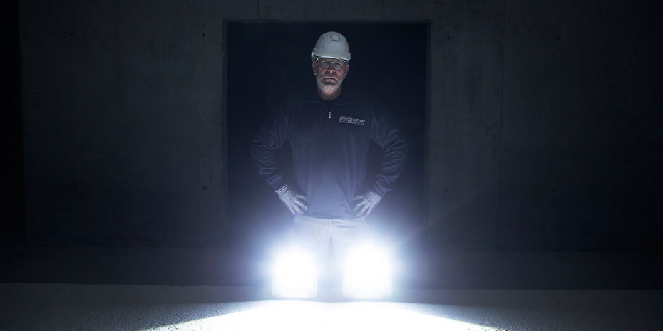 Die Arbeitsstrahler Multi 4000 MA und Multi 6050 MH lassen &nbsp;sich mit 38 verschiedenen Akkus ausstatten. &nbsp;