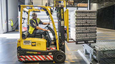 Nur jedes achte Unternehmen erwartet 2025 bessere Geschäfte