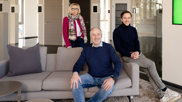 Die Geschäftsführung besteht nun aus Daniel Müllerklein&nbsp;(rechts), Margret Borne-Müllerklein und Frank Borne.&nbsp;