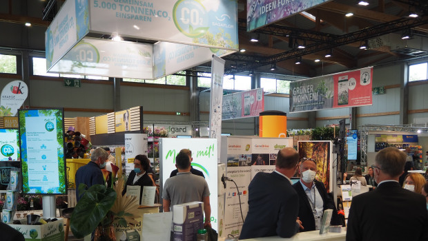 Über eine gut besuchte Pro Garen & Tier freut sich die Sagaflor-Zentrale. Zu der Hausmesse in Kassel sind rund 850 Besucher aus den Mitgliedsbetrieben gekommen. Über eine gut besuchte Pro Garen & Tier freut sich die Sagaflor-Zentrale. Zu der Hausmesse in Kassel sind rund 850 Besucher aus den Mitgliedsbetrieben gekommen.